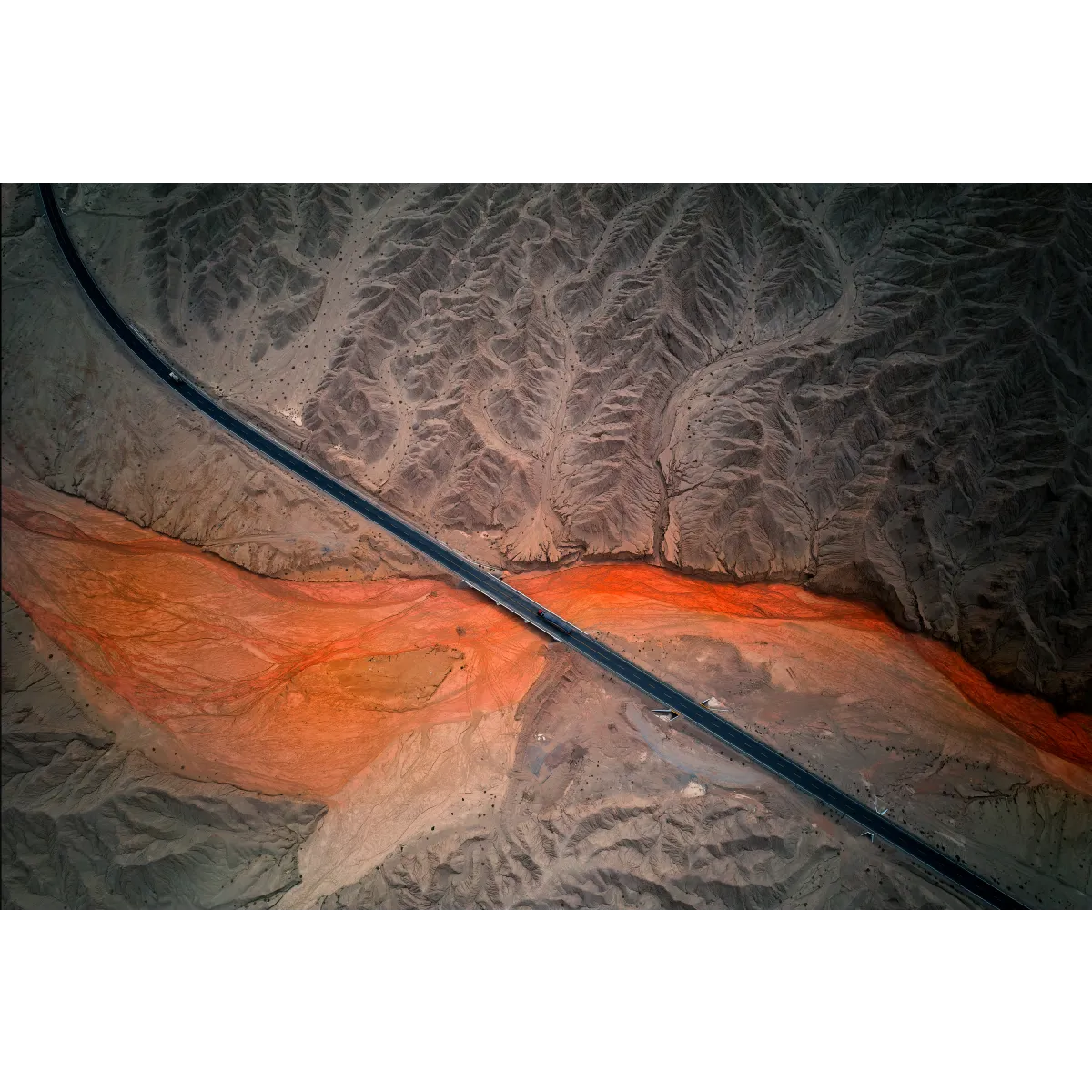 Light Moving Slowly